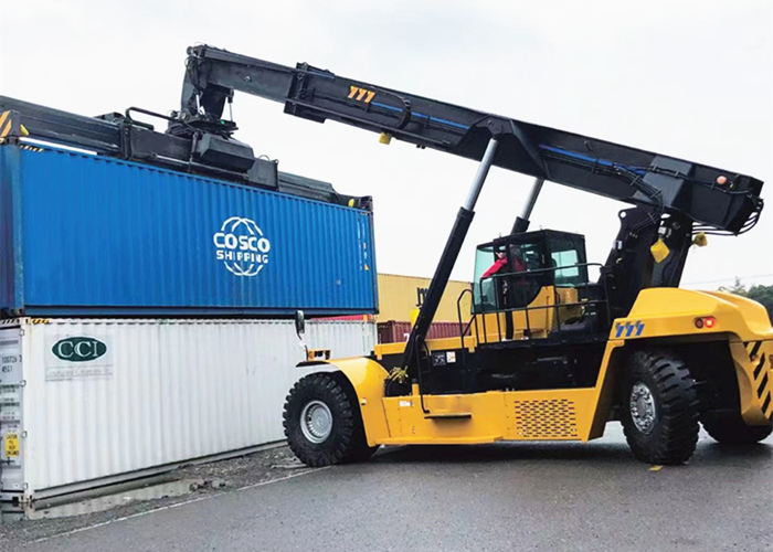 45 Ton Reach Stacker for sale