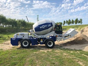 5 Key Factors That Affect the Self Loading Concrete Mixer Price