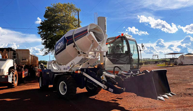Aimix mobile self loading concrete mixer for Small Infrastructure Projects